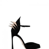 sandal 2
